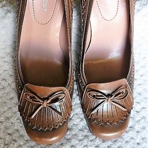 NWOT Nine West Oxford Style Pumps Size 6